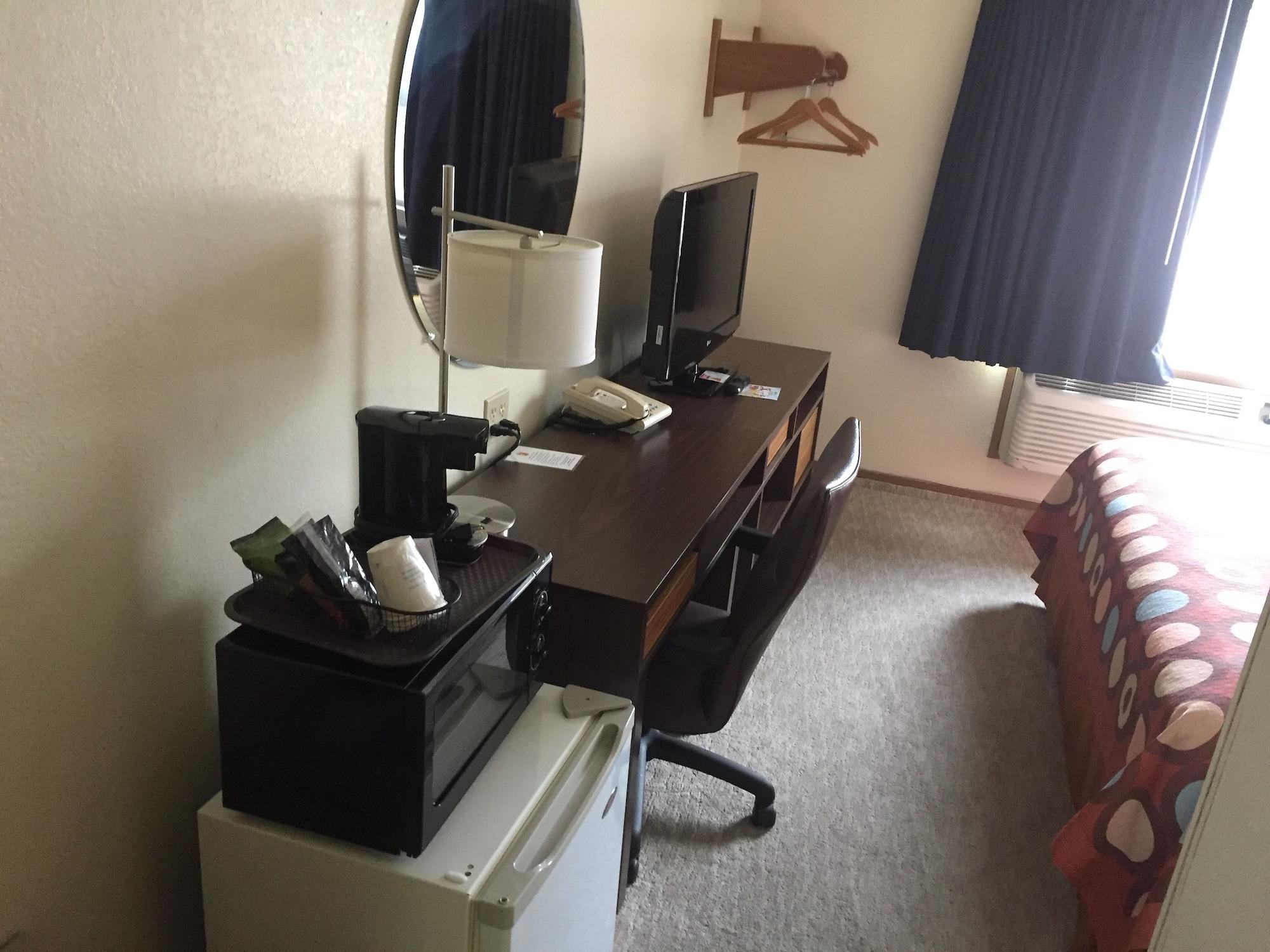 מלון Super 8 By Wyndham קולג' סטיישן מראה חיצוני תמונה